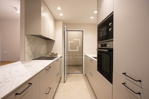 Apartamento en venta en Barcelona, España 3 dormitorios, 90 m2 No. 150323 - foto 10