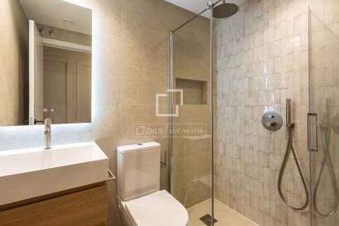 Apartamento en venta en Barcelona, España 3 dormitorios, 90 m2 No. 150323 - foto 25
