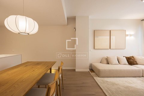 Apartamento en venta en Barcelona, España 3 dormitorios, 90 m2 No. 150323 - foto 6