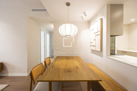 Apartamento en venta en Barcelona, España 3 dormitorios, 90 m2 No. 150323 - foto 4