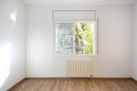 Villa for sale in Bellaterra, Barcelona, Spain 5 bedrooms, 303 sq.m. No. 150324 - photo 12