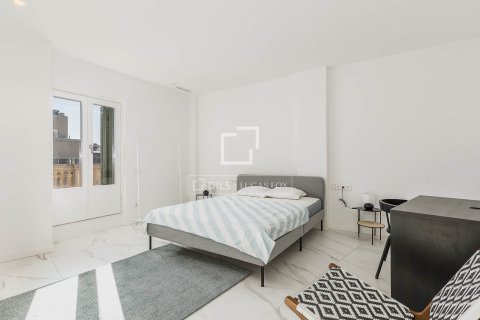 Ático en venta en Barcelona, España 4 dormitorios, 230 m2 No. 150321 - foto 27