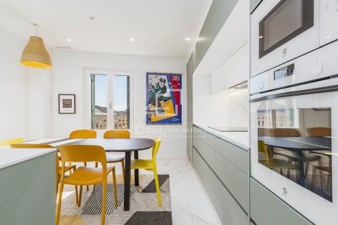 Ático en venta en Barcelona, España 4 dormitorios, 230 m2 No. 150321 - foto 8