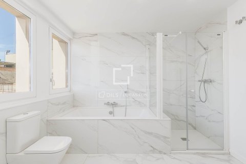 Ático en venta en Barcelona, España 4 dormitorios, 230 m2 No. 150321 - foto 25