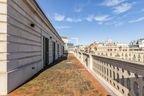 Ático en venta en Barcelona, España 4 dormitorios, 230 m2 No. 150321 - foto 12