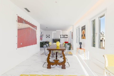 Ático en venta en Barcelona, España 4 dormitorios, 230 m2 No. 150321 - foto 4