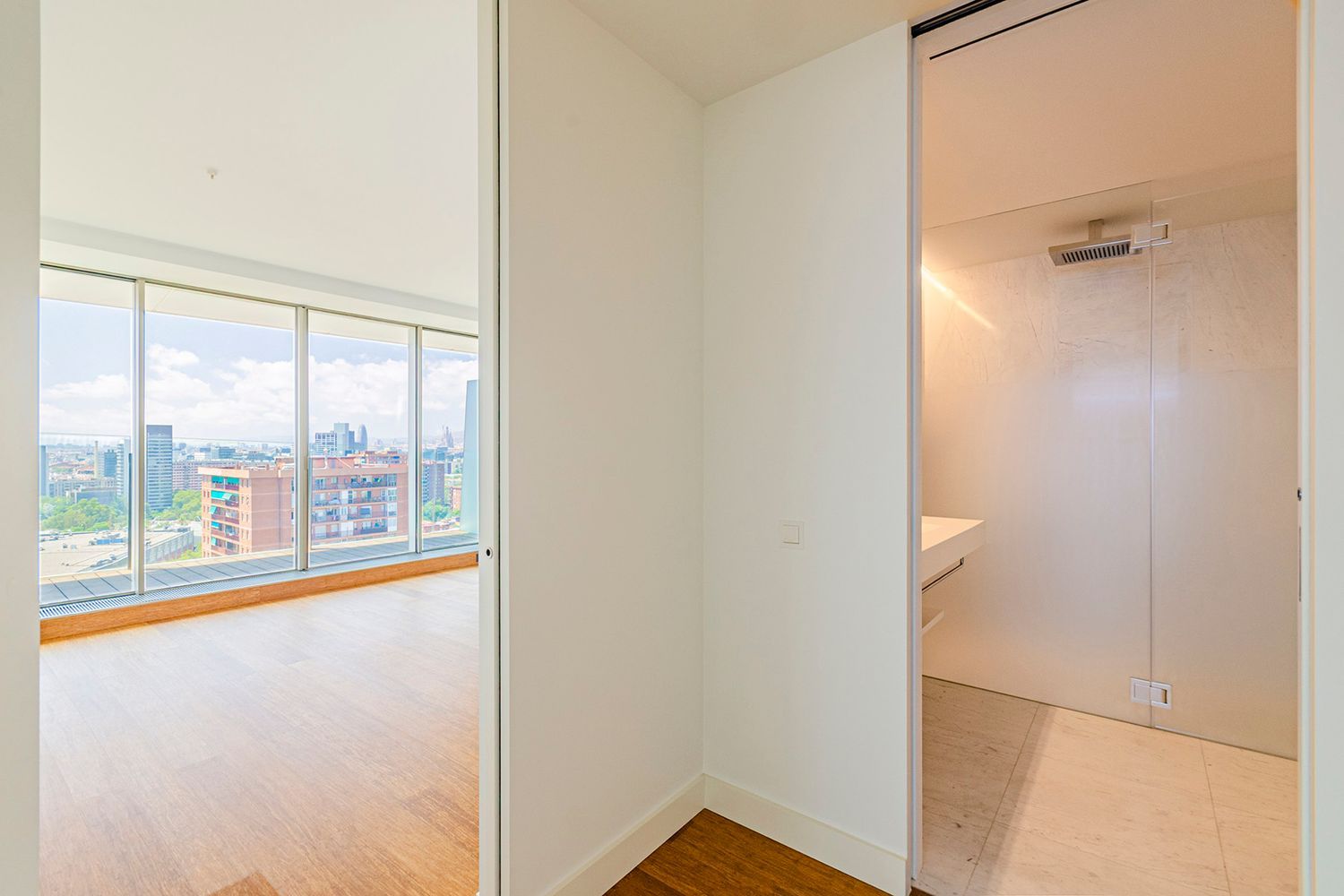 Квартира в Барселона, Испания 3 спальни, 236м2 №148877