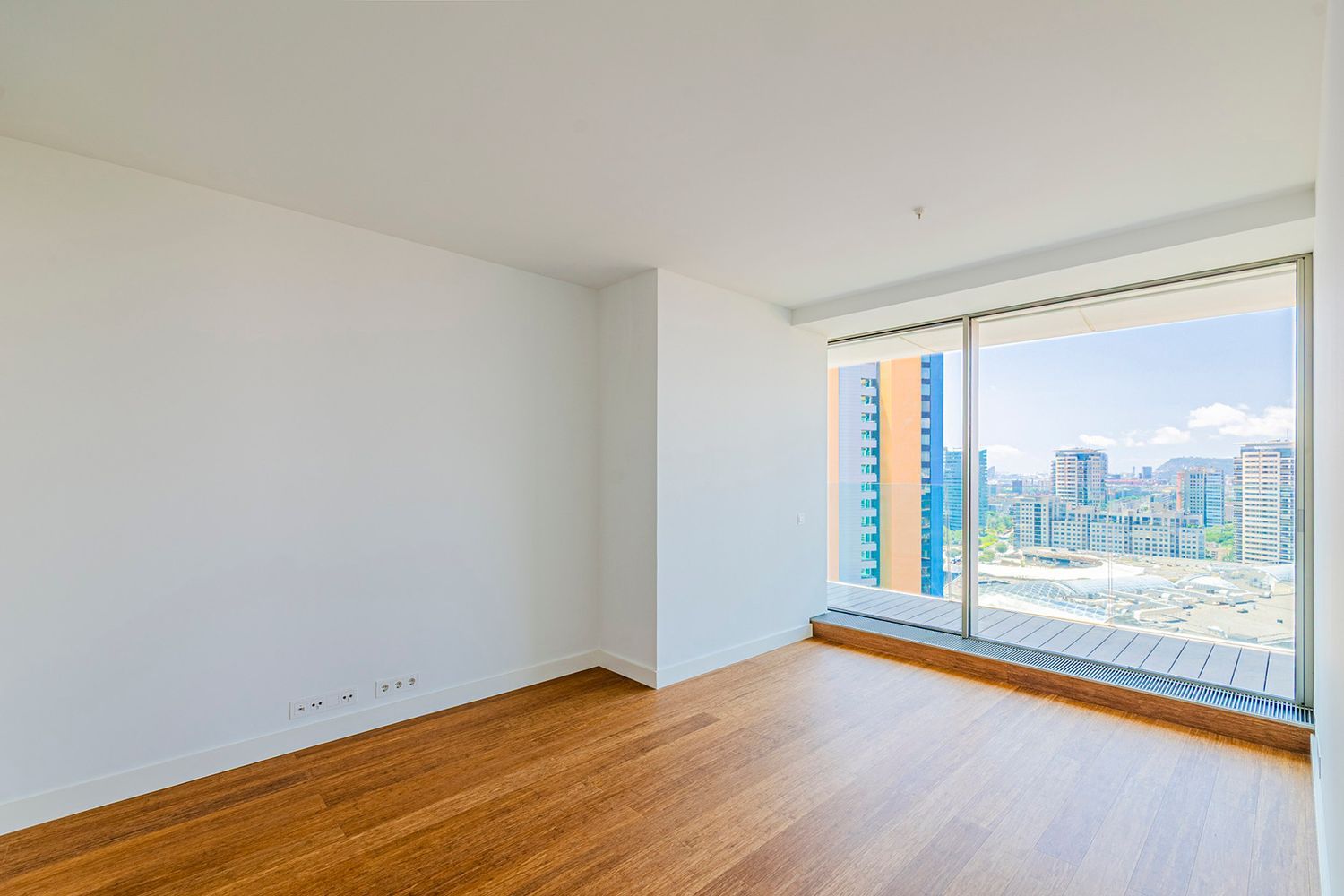Appartamento a Barcelona, Spagna 3 camere da letto, 286 mq. N° 148876