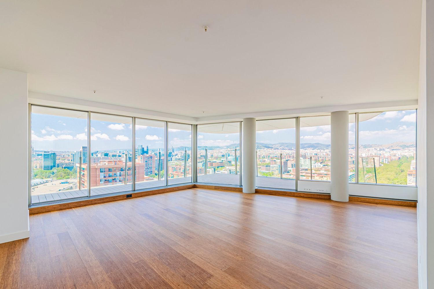 Appartamento a Barcelona, Spagna 3 camere da letto, 286 mq. N° 148876