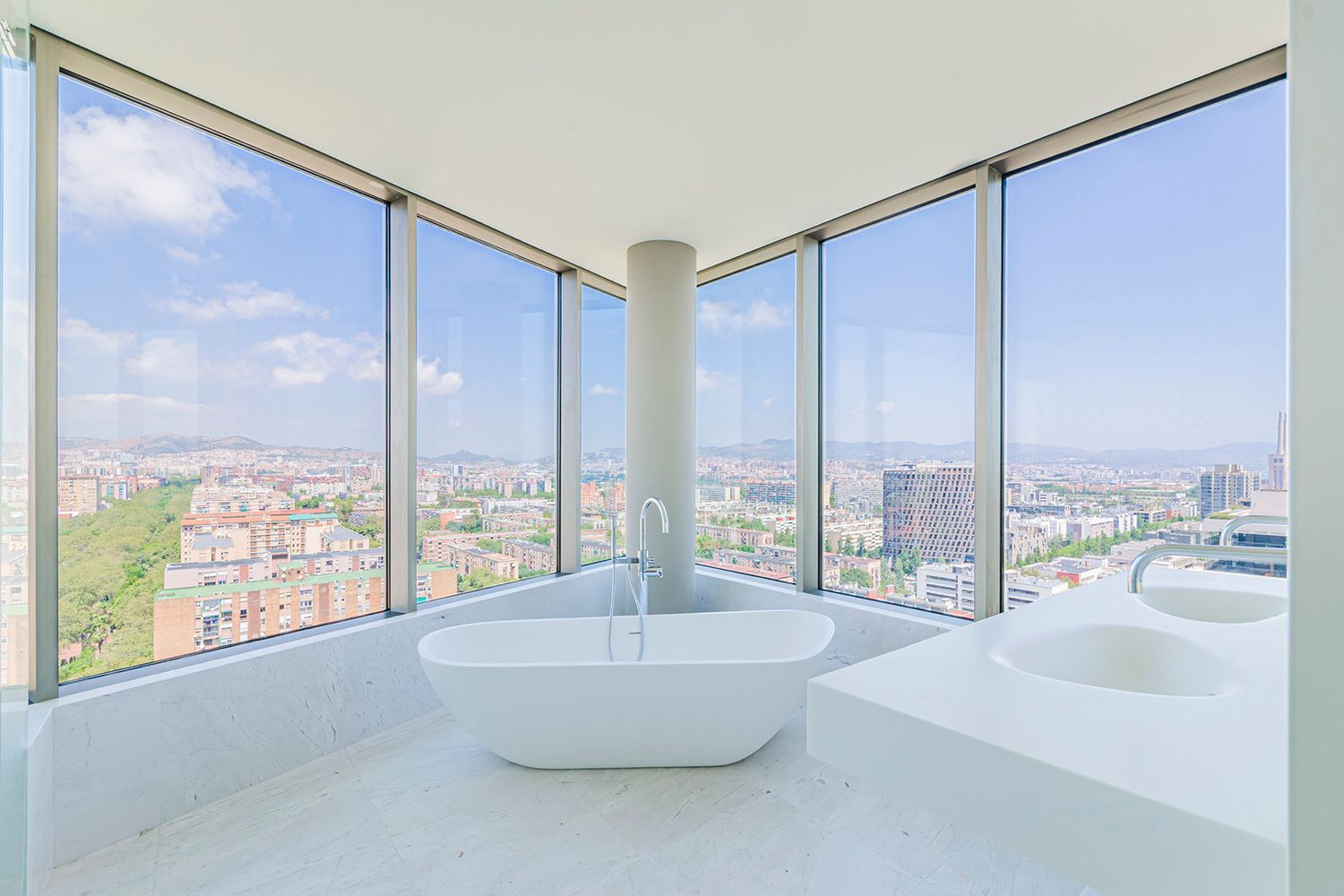 Appartamento a Barcelona, Spagna 3 camere da letto, 286 mq. N° 148876