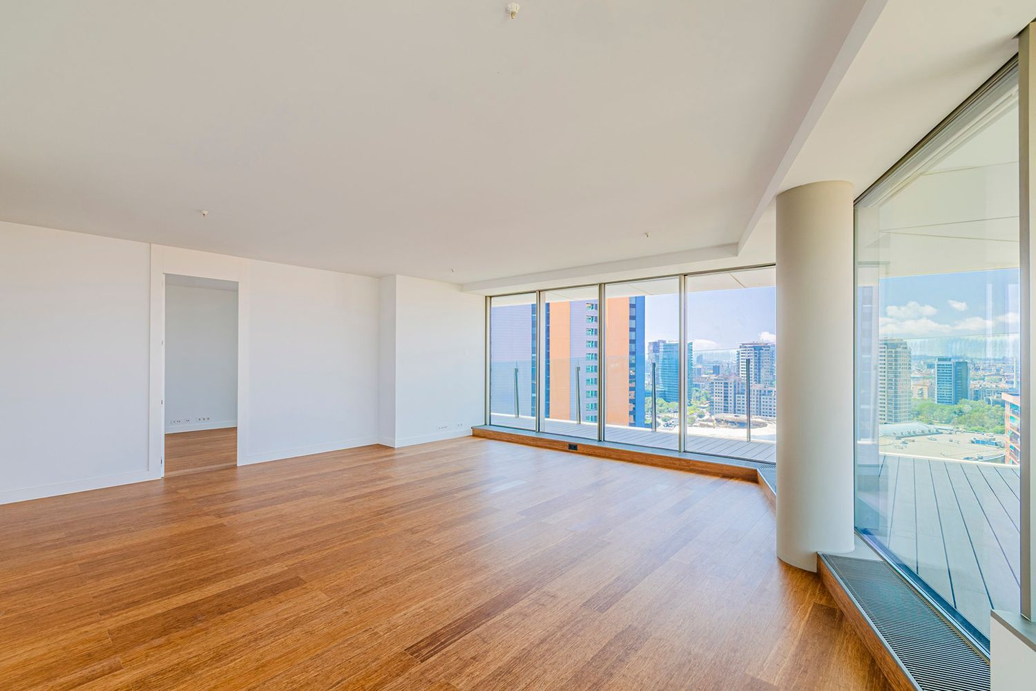 Appartamento a Barcelona, Spagna 3 camere da letto, 286 mq. N° 148876