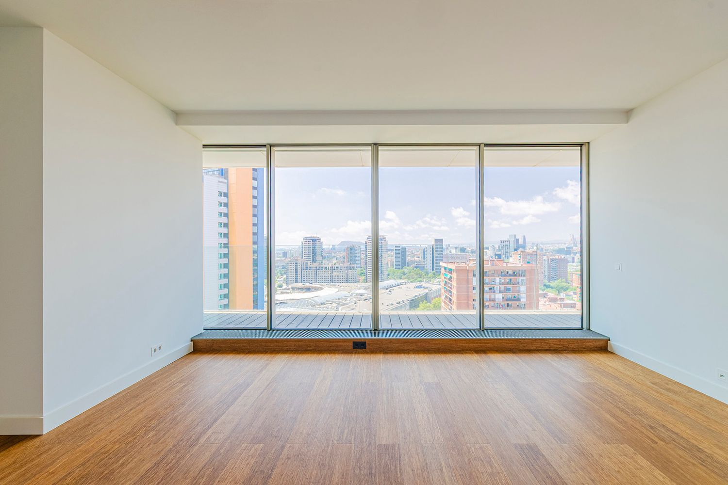 Appartamento a Barcelona, Spagna 3 camere da letto, 286 mq. N° 148876