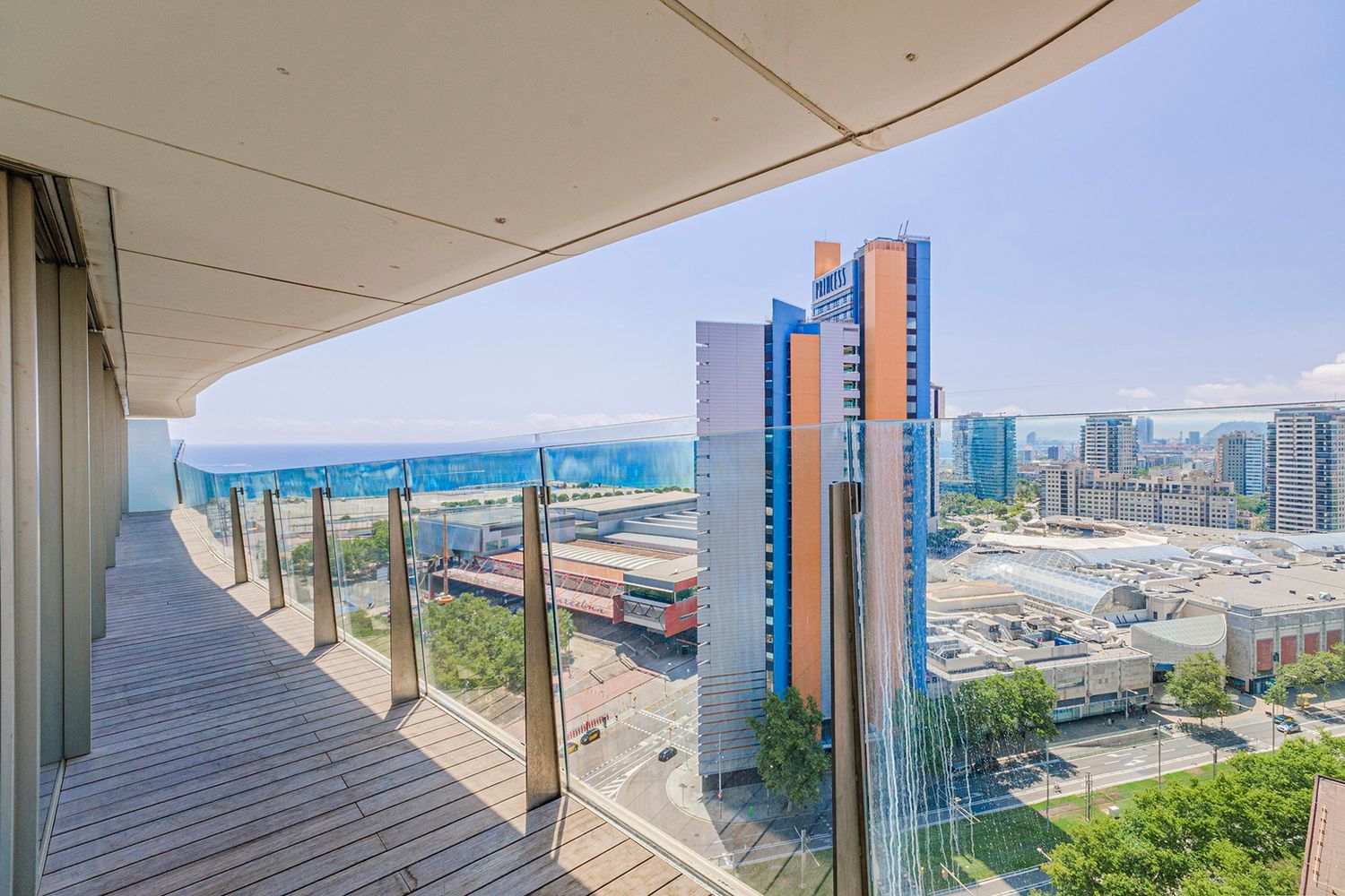 Appartamento a Barcelona, Spagna 3 camere da letto, 286 mq. N° 148876