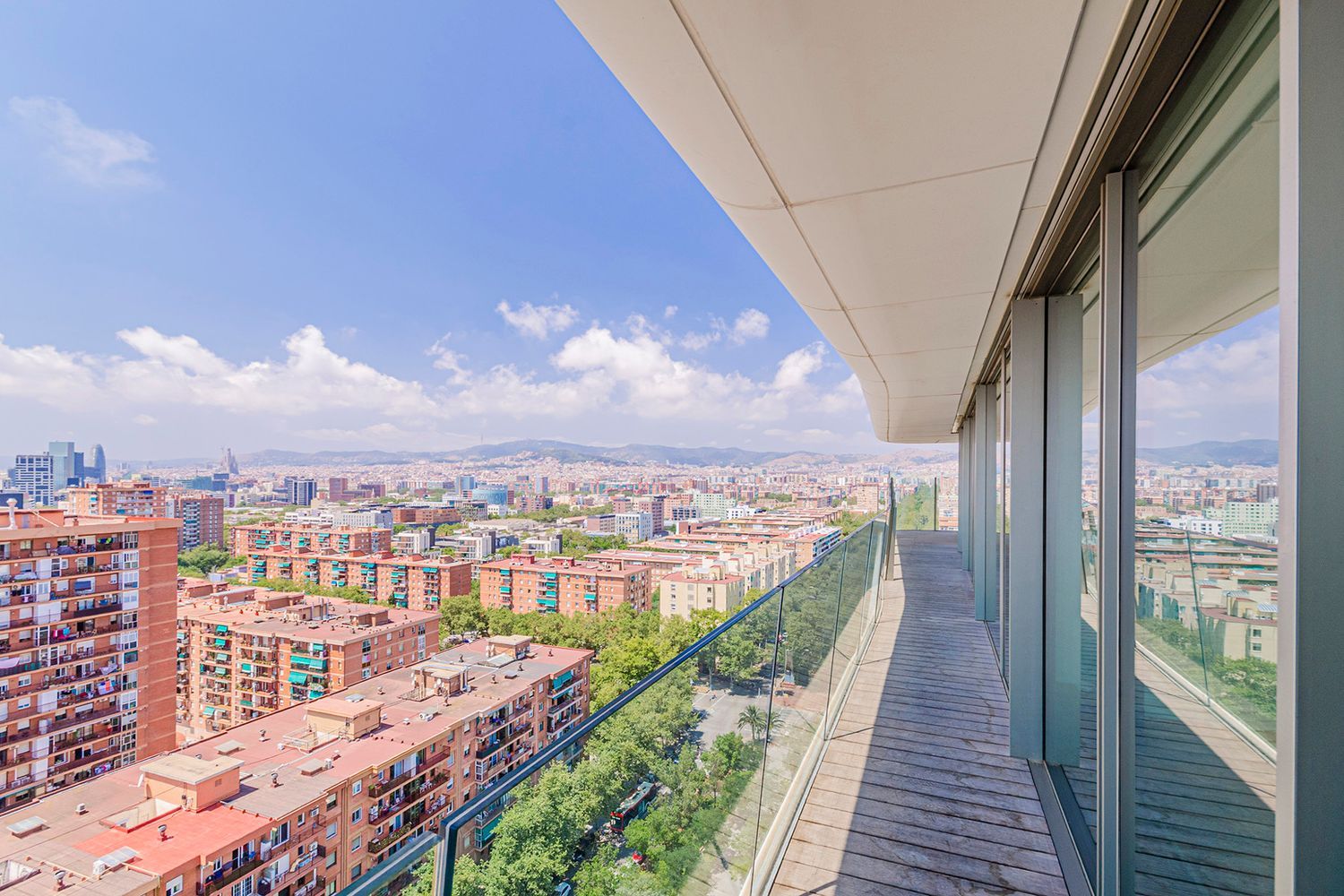 Appartamento a Barcelona, Spagna 3 camere da letto, 286 mq. N° 148876