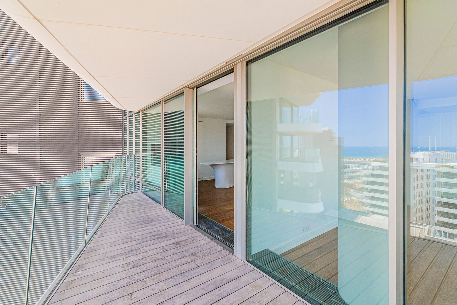 Appartamento a Barcelona, Spagna 3 camere da letto, 286 mq. N° 148876