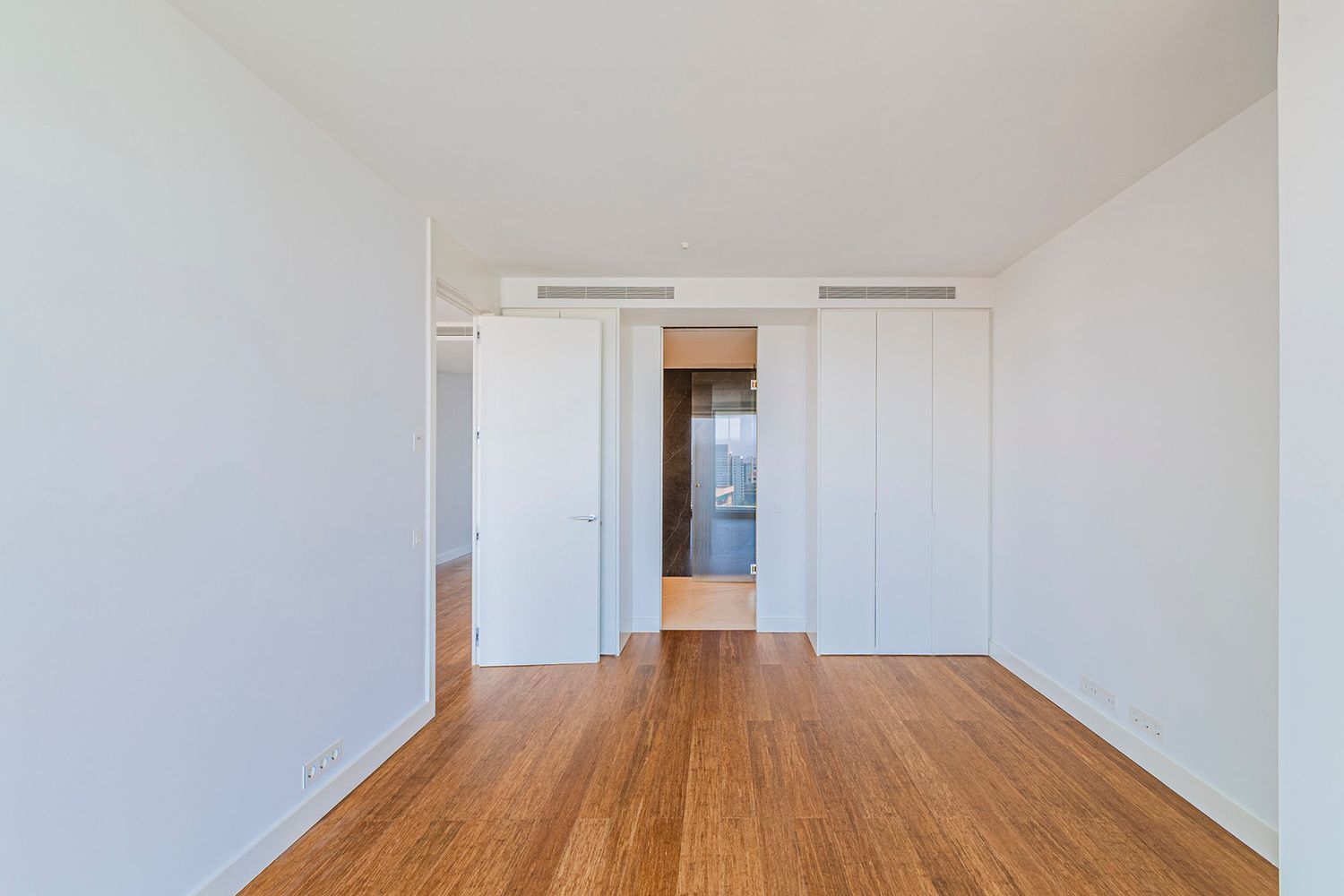 Appartamento a Barcelona, Spagna 3 camere da letto, 286 mq. N° 148876