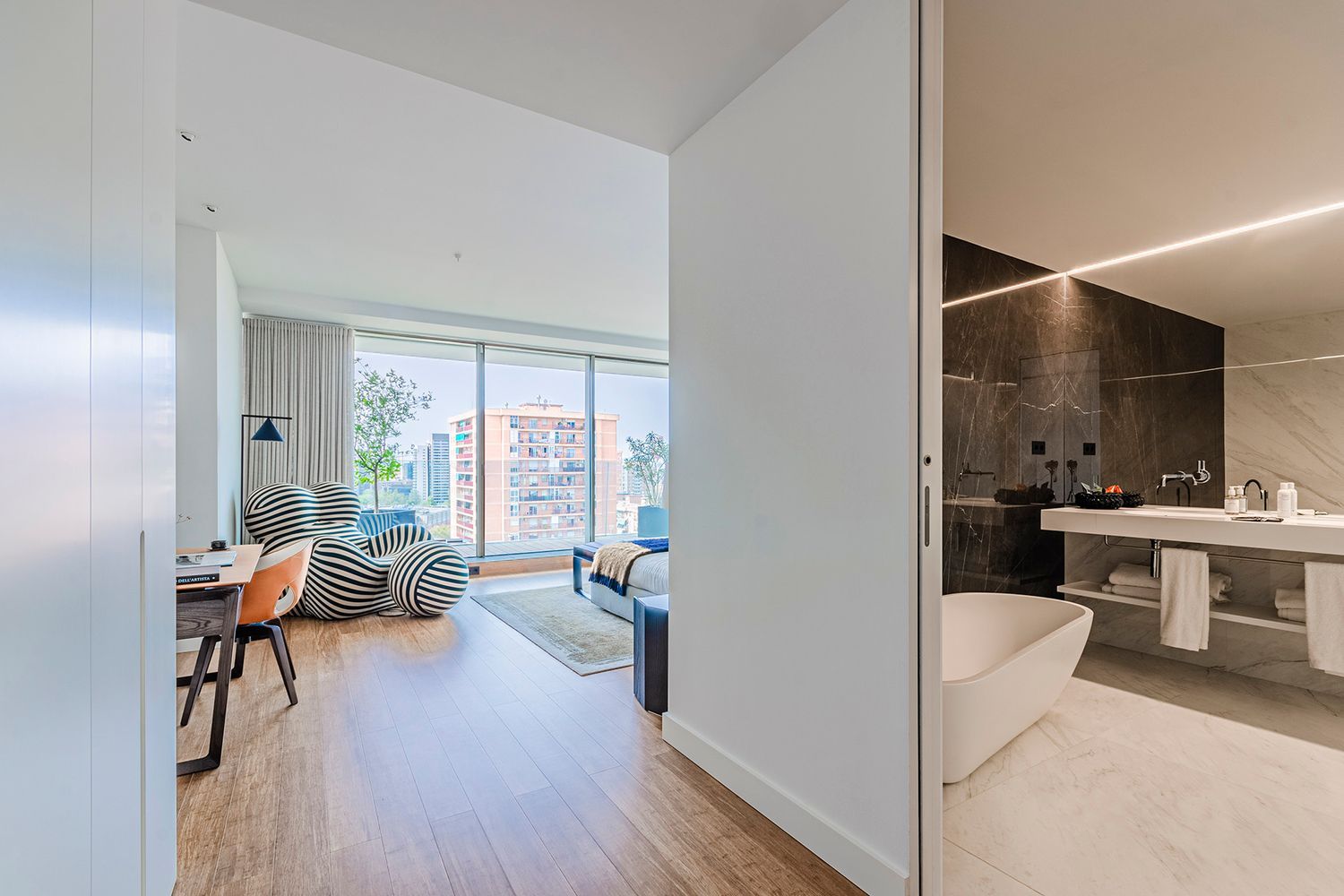 Appartamento a Barcelona, Spagna 3 camere da letto, 284 mq. N° 148878