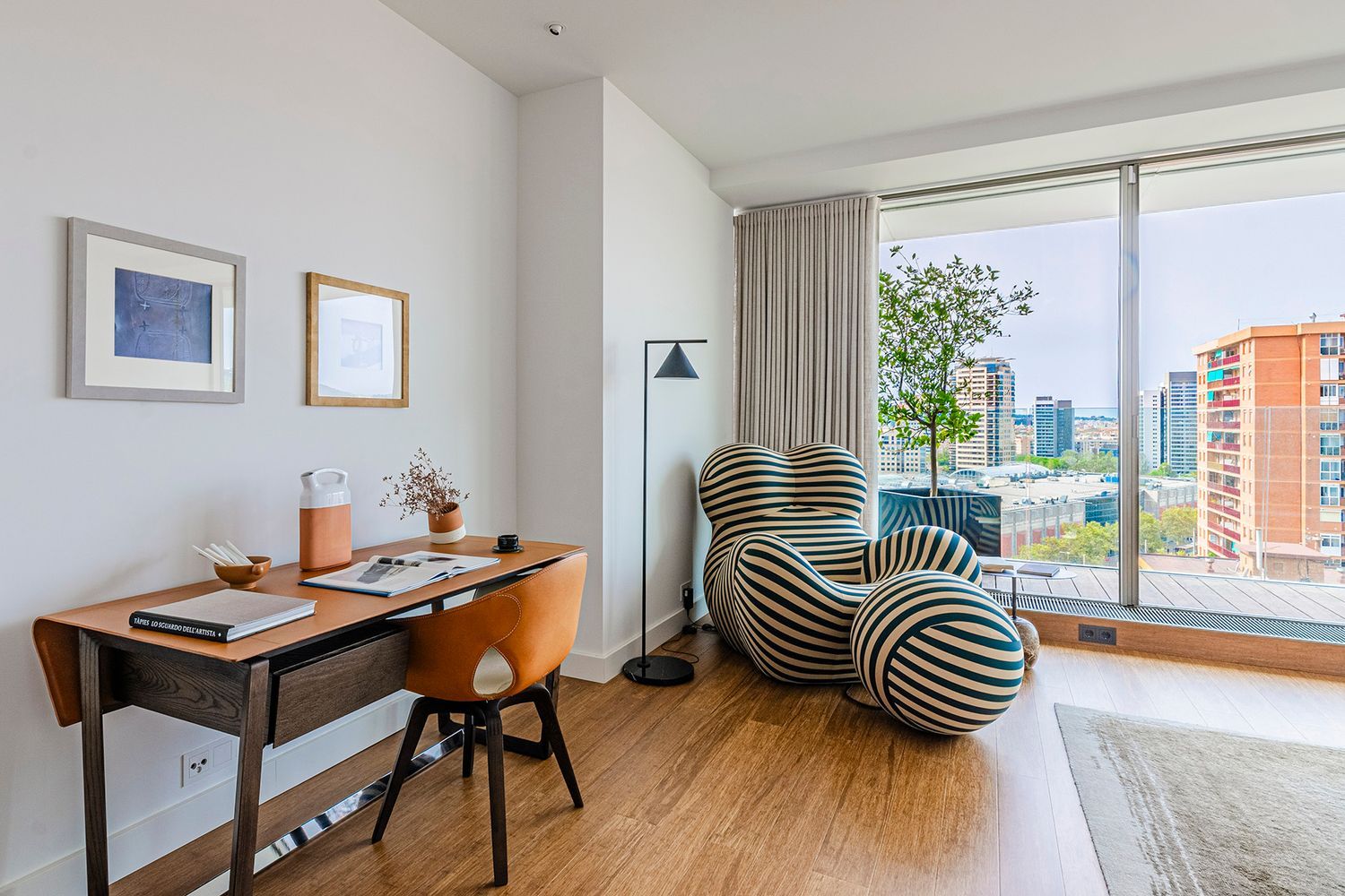 Appartamento a Barcelona, Spagna 3 camere da letto, 284 mq. N° 148878