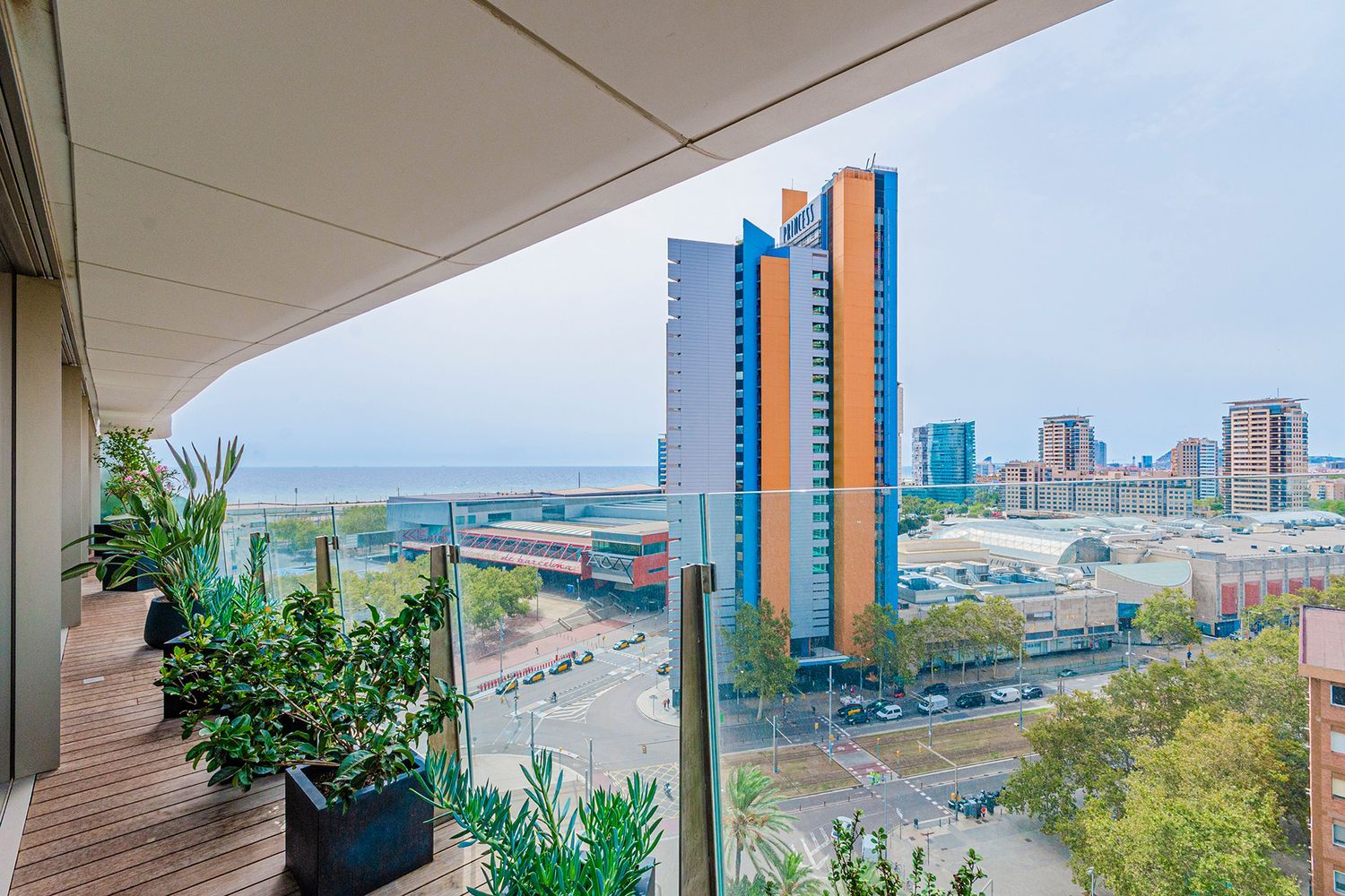 Appartamento a Barcelona, Spagna 3 camere da letto, 284 mq. N° 148878