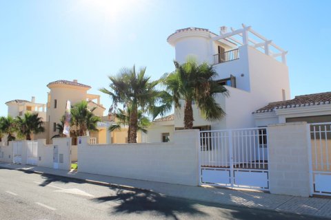 Продажа виллы в Мурсия, Испания 4 спальни, 185м2 №144699 - фото 6