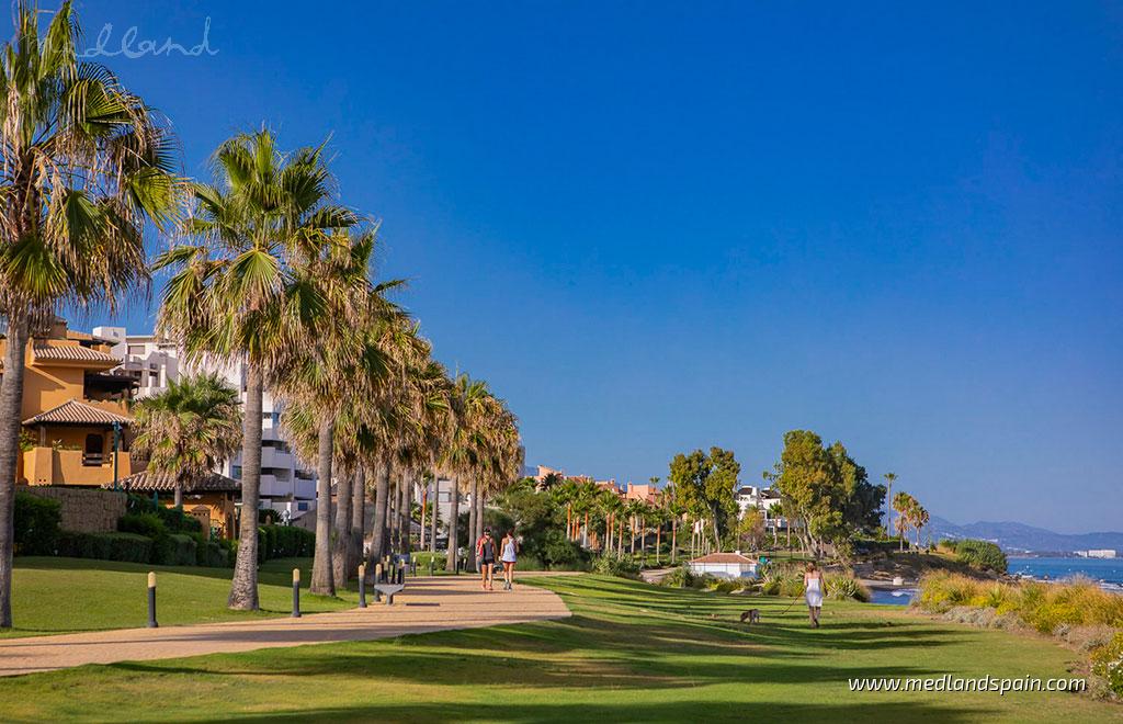 Villa Estepona, Malaga, Spānijā 3 istabas, 180 m2 Nr. 192990