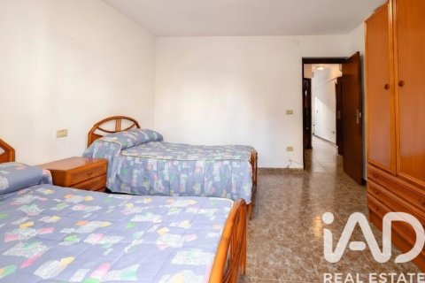 Rindu māja pārdošanā Castellon de la Plana, Castellon, Spānijā 3 istabas, 200 m2 Nr. 152369 - attēls 2