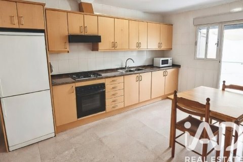 Rindu māja pārdošanā Castellon de la Plana, Castellon, Spānijā 3 istabas, 200 m2 Nr. 152369 - attēls 9