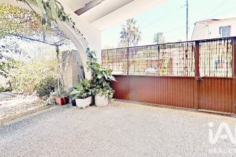 Triplex for sale in Alicante, Spain 4 bedrooms, 458 sq.m. No. 187815 - photo 13