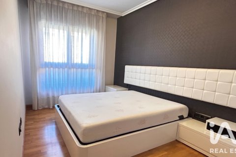 Apartment for sale in Logrono, La Rioja, Spain 2 bedrooms, 82 sq.m. No. 187814 - photo 17