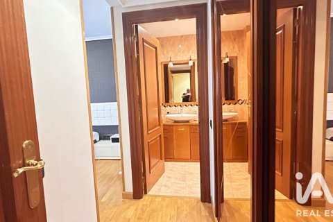 Apartment for sale in Logrono, La Rioja, Spain 2 bedrooms, 82 sq.m. No. 187814 - photo 15