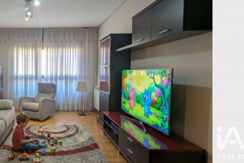Apartment for sale in Logrono, La Rioja, Spain 2 bedrooms, 82 sq.m. No. 187814 - photo 2