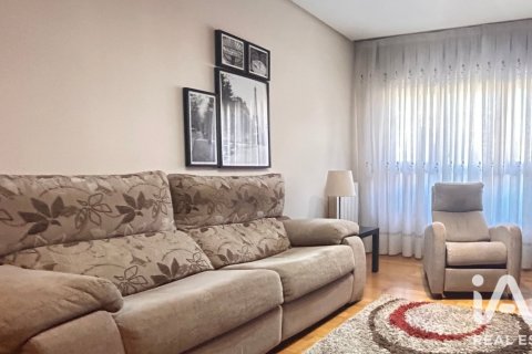 Apartment for sale in Logrono, La Rioja, Spain 2 bedrooms, 82 sq.m. No. 187814 - photo 6