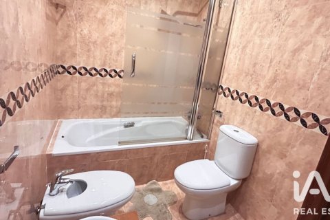 Apartment for sale in Logrono, La Rioja, Spain 2 bedrooms, 82 sq.m. No. 187814 - photo 19