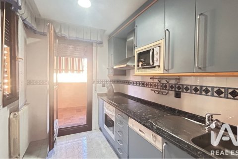 Apartment for sale in Logrono, La Rioja, Spain 2 bedrooms, 82 sq.m. No. 187814 - photo 12
