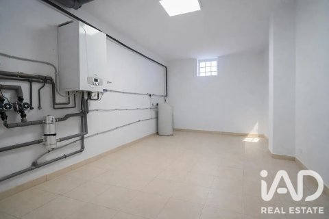 House for sale in Salou, Tarragona, Spain 6 bedrooms, 526 sq.m. No. 187810 - photo 29