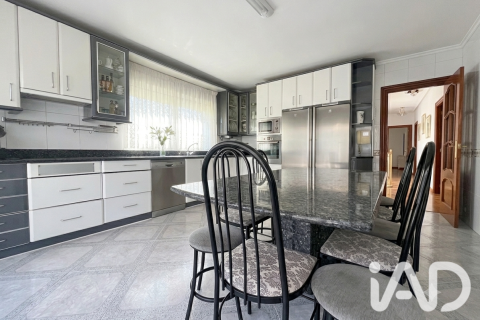 House for sale in Castrillo Del Val, Burgos, Spain 6 bedrooms, 440 sq.m. No. 187812 - photo 9
