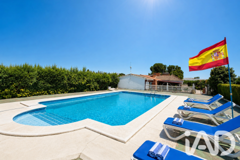House for sale in Cieza, Murcia, Spain 4 bedrooms, 200 sq.m. No. 187816 - photo 1