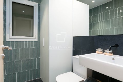 Apartment for sale in Barcelona, Spain 2 bedrooms, 87 sq.m. No. 192615 - photo 27