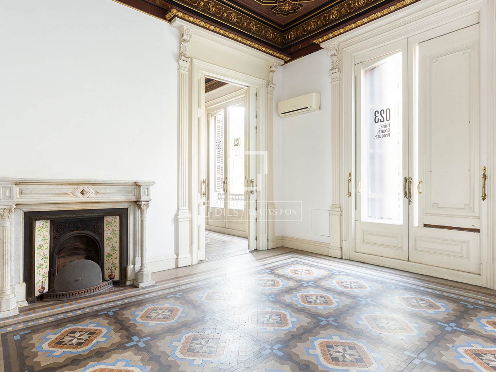 Huoneisto Barcelona, Espanja 6 makuuhuonetta, 282 m2 No. 192610