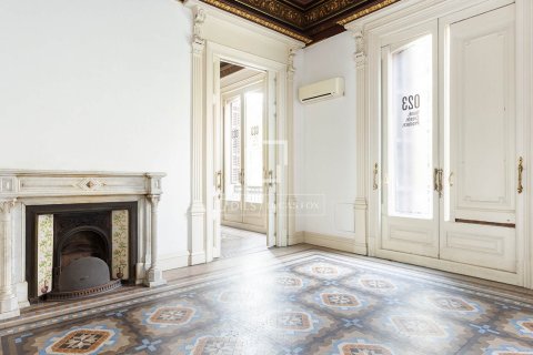 Wohnung zum Verkauf in Barcelona, Spanien 6 Schlafzimmer, 282 m2 Nr. 192610 - Foto 2