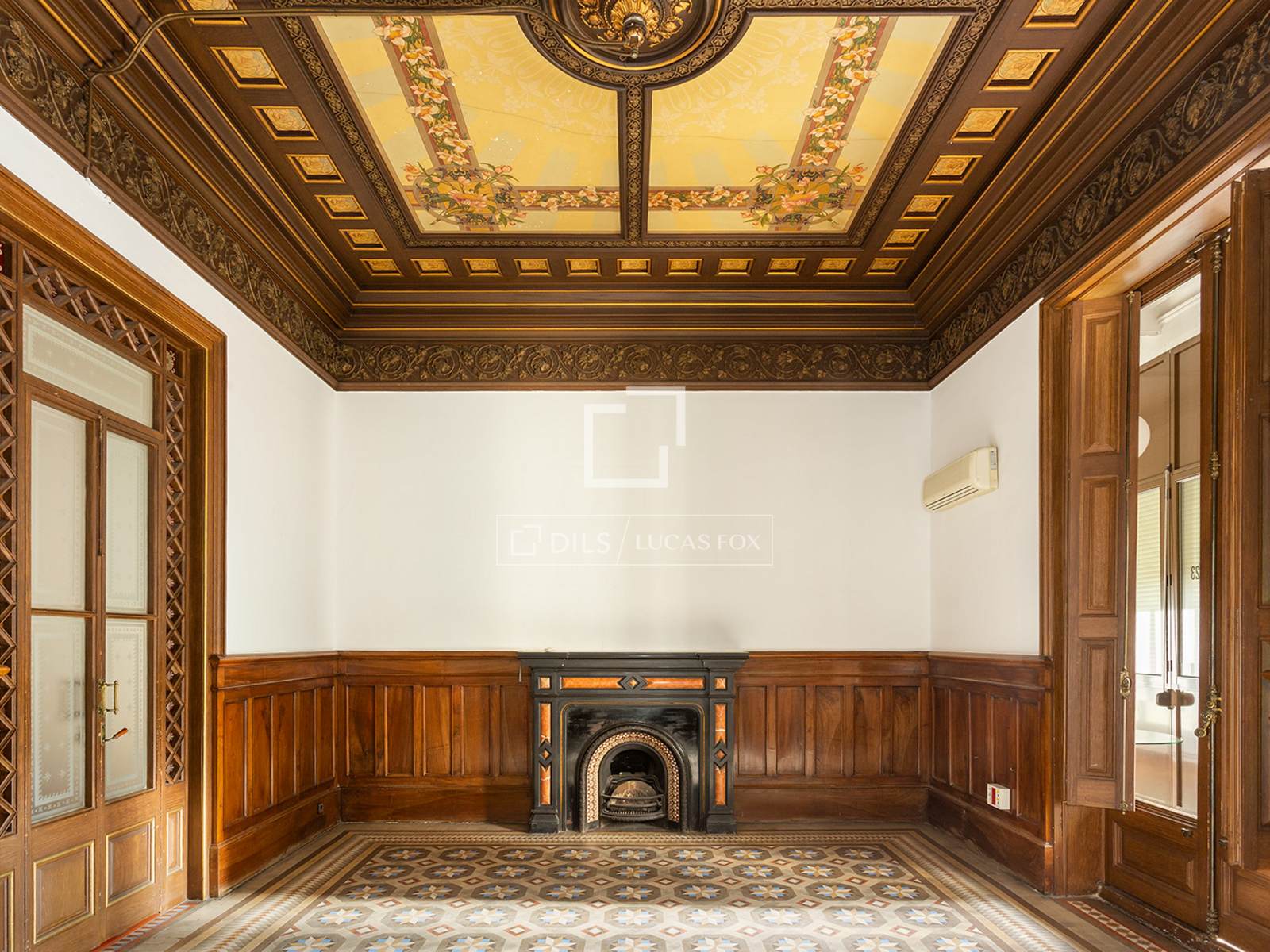 Huoneisto Barcelona, Espanja 6 makuuhuonetta, 282 m2 No. 192610