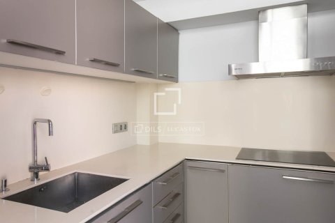Apartment for sale in Barcelona, Spain 2 bedrooms, 69 sq.m. No. 192613 - photo 26