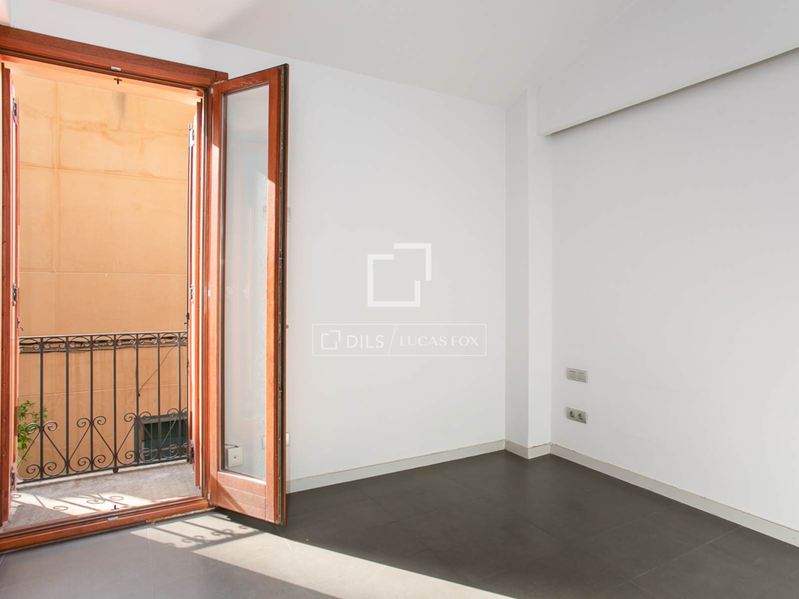Apartament w Barcelona, Hiszpania 2 sypialnie, 69 mkw. nr 192613