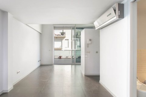 Apartment for sale in Barcelona, Spain 2 bedrooms, 69 sq.m. No. 192613 - photo 3
