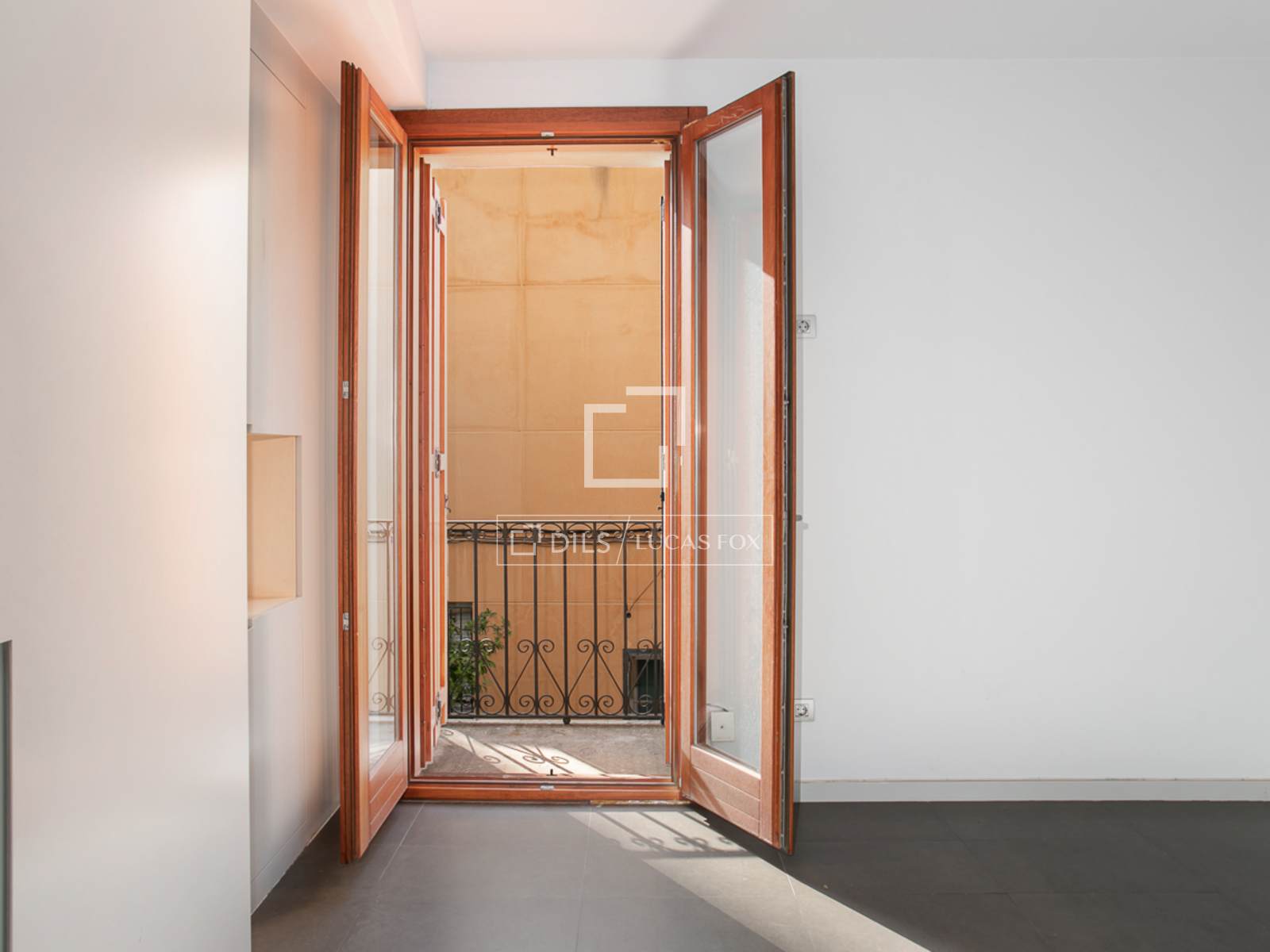 Apartament w Barcelona, Hiszpania 2 sypialnie, 69 mkw. nr 192613