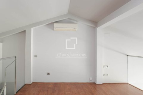Apartment for sale in Barcelona, Spain 2 bedrooms, 69 sq.m. No. 192613 - photo 15