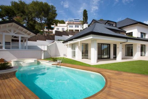 Villa zum Verkauf in Castelldefels, Barcelona, Spanien 6 Schlafzimmer, 724 m2 Nr. 192609 - Foto 2