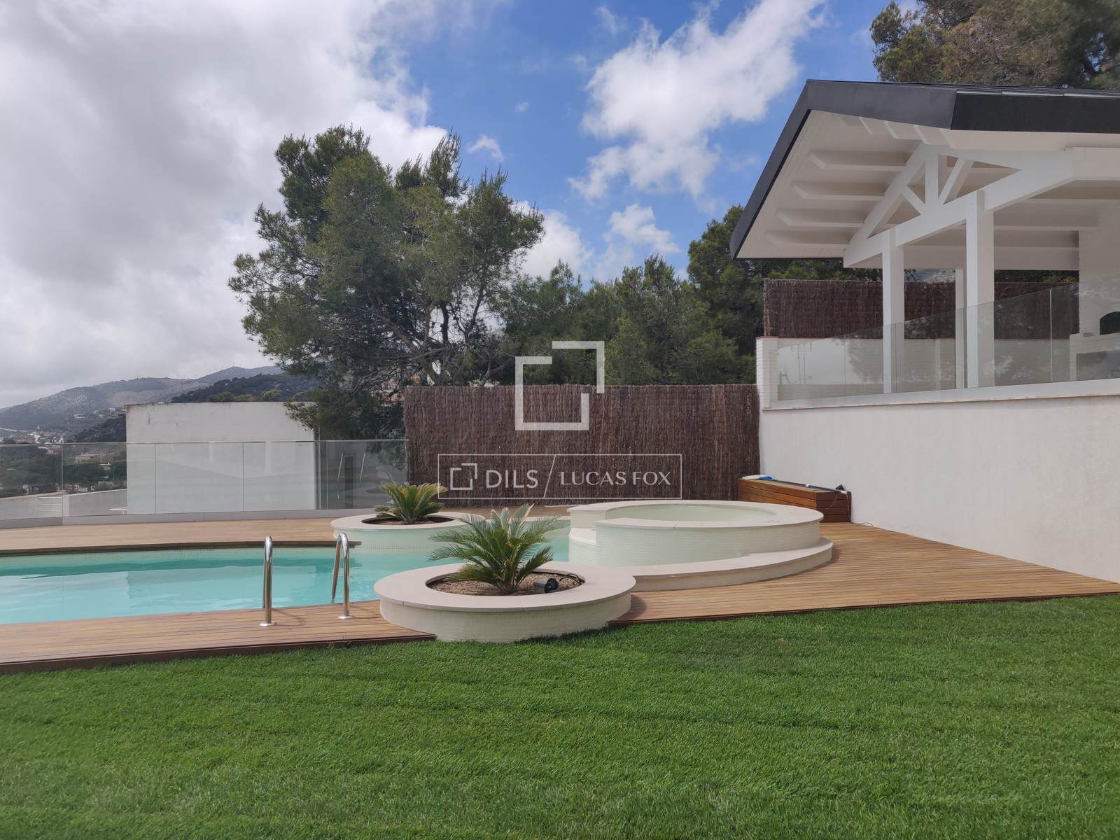 Villa a Castelldefels, Barcelona, Spagna 6 camere da letto, 724 mq. N° 192609