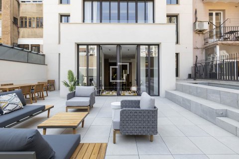 Apartment in Barcelona, Spain 2 bedrooms, 126 sq.m. No. 192611