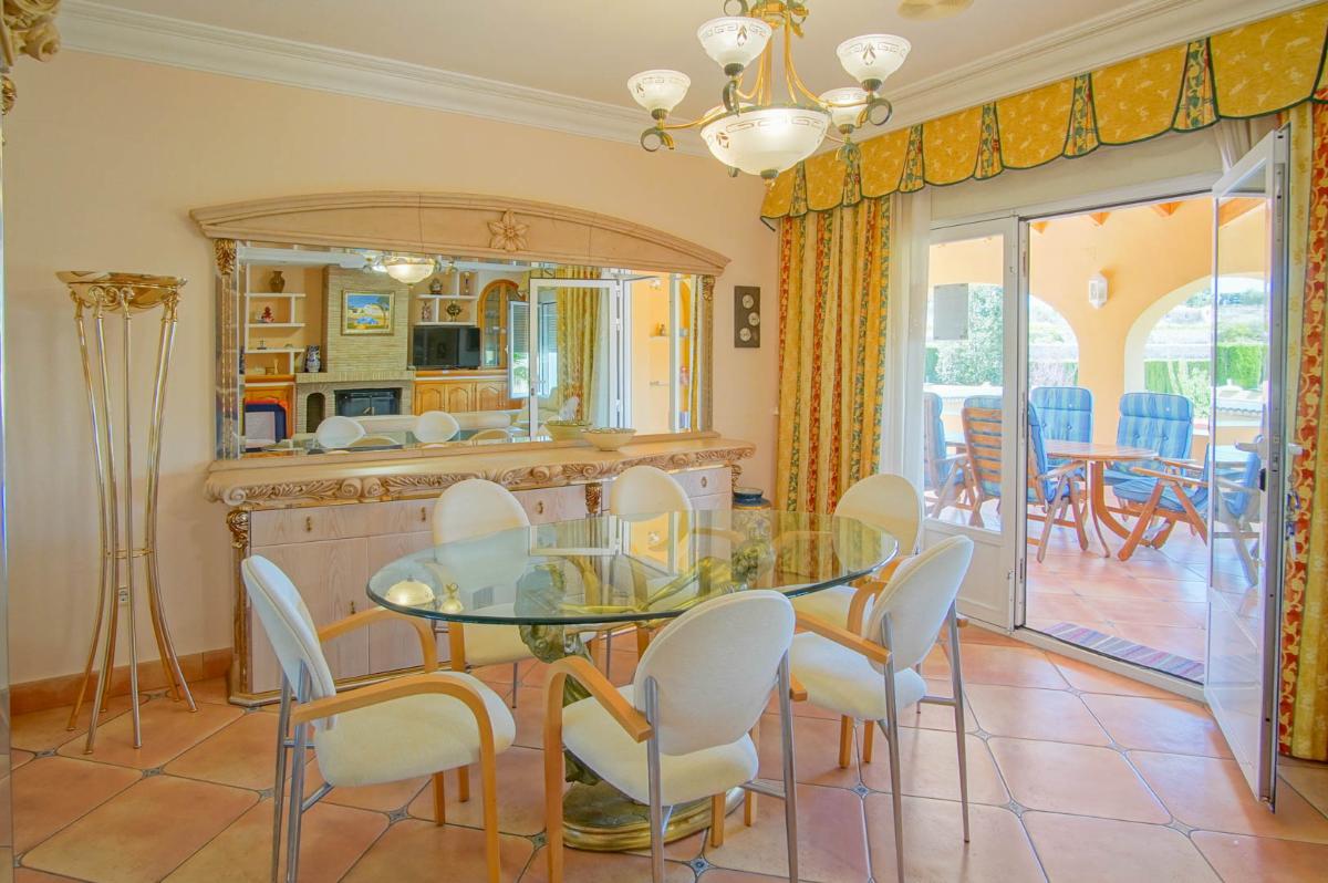 Villa i Benissa, Alicante, Spanien 8 sovrum, 696 kvm. Nr. 149023